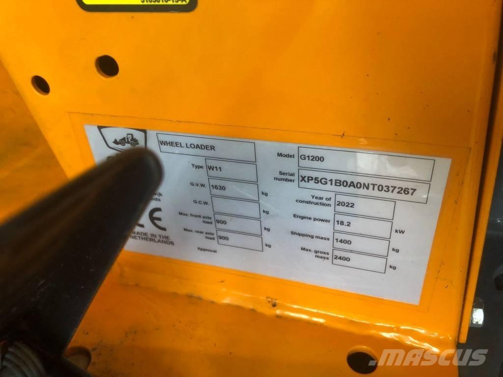 GiANT G 1200 Chargeuse multifonction
