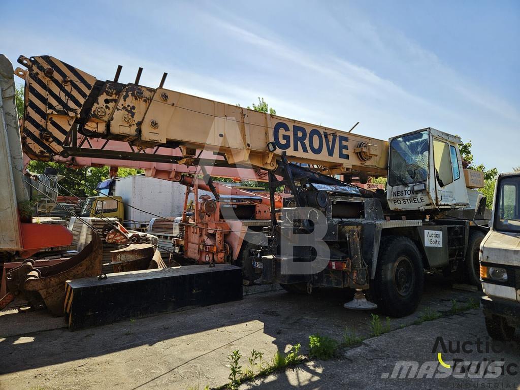 Grove AT 633 B Camion plateau ridelle avec grue