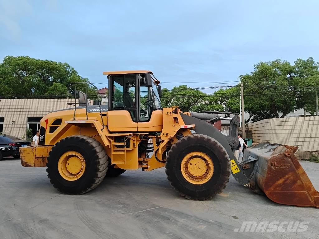 Volvo L 120 Chargeuse sur pneus
