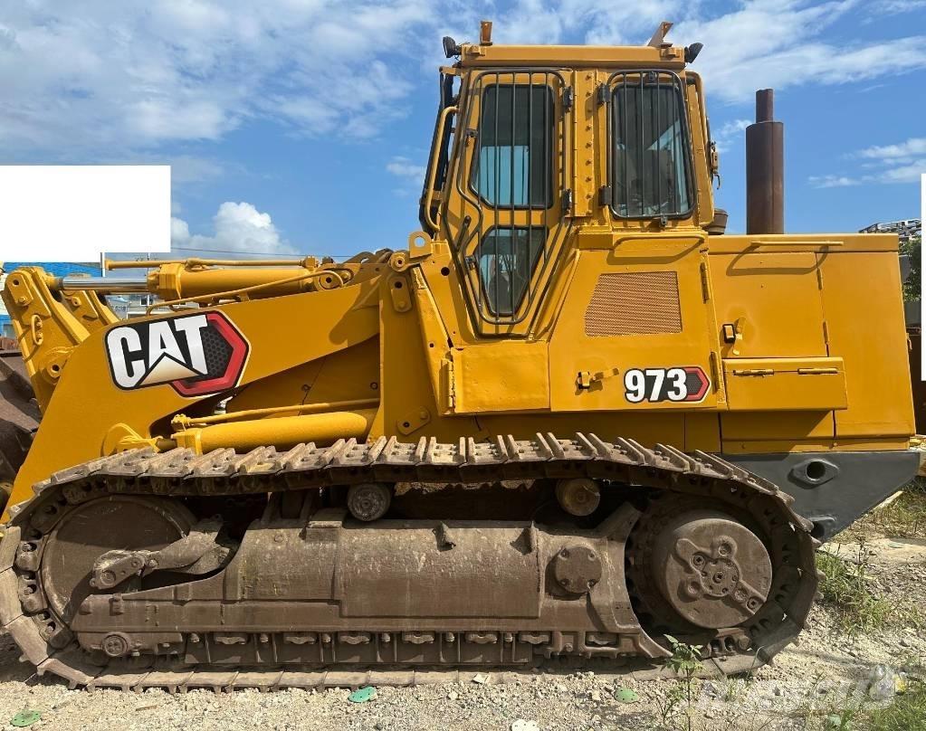 CAT 973 Chargeuse sur pneus