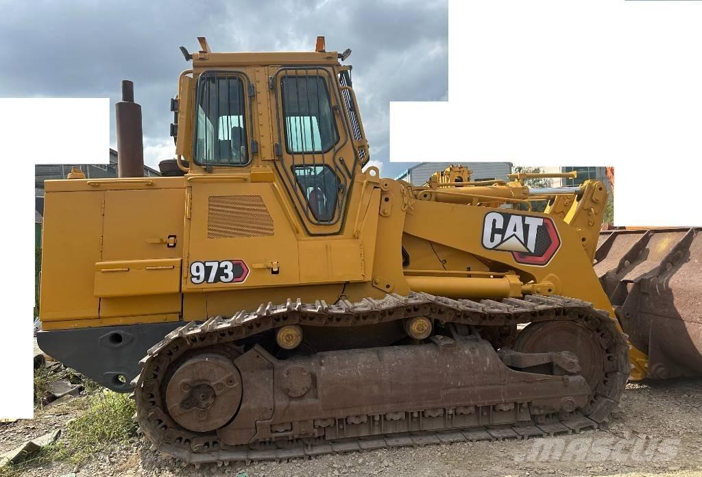 CAT 973 Chargeuse sur pneus