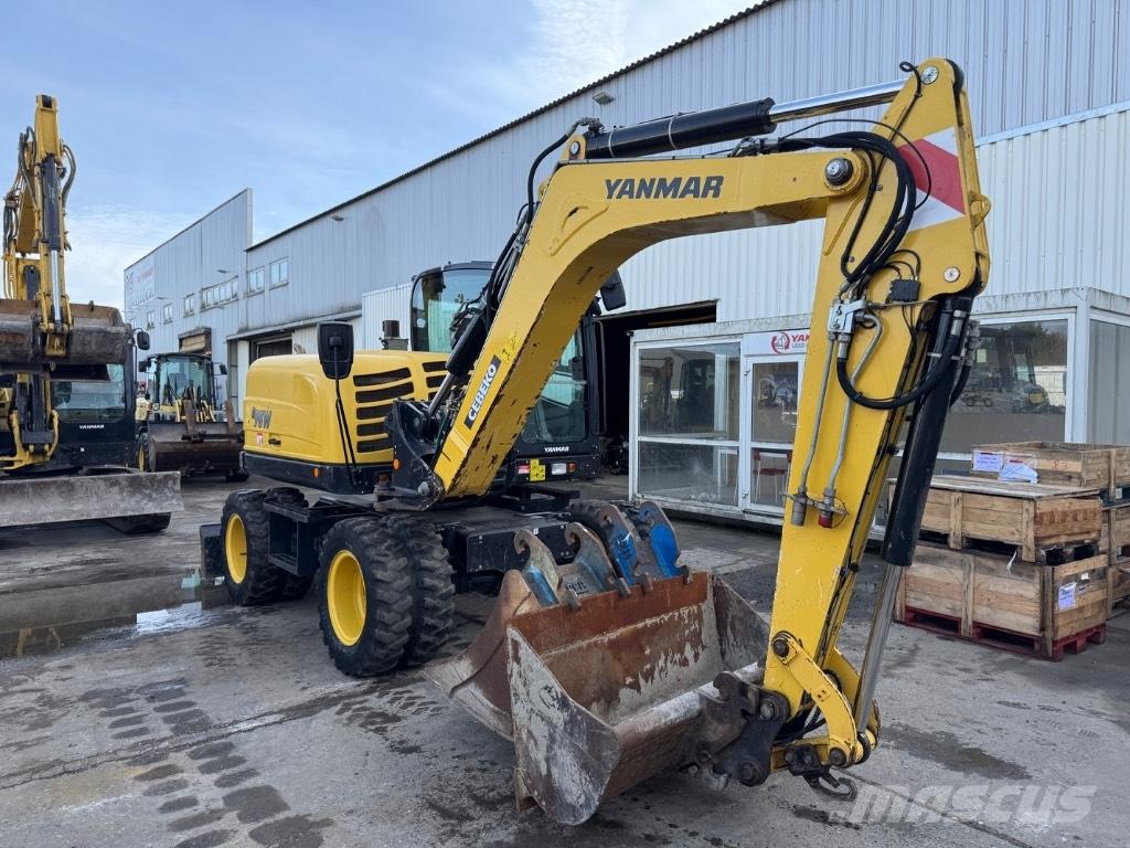 Yanmar B95W (40810) Pelle sur pneus
