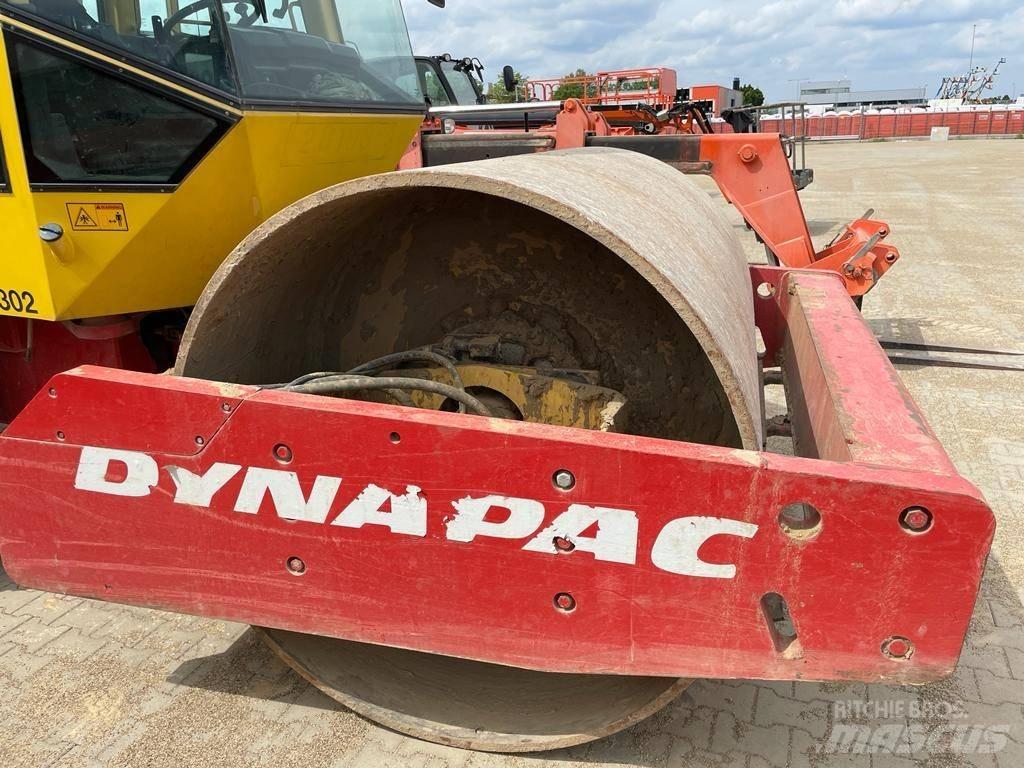 Dynapac CA 302 D Rouleaux monocylindre
