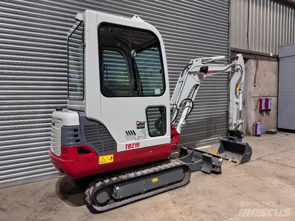 Takeuchi TB 219 Mini pelle < 7t