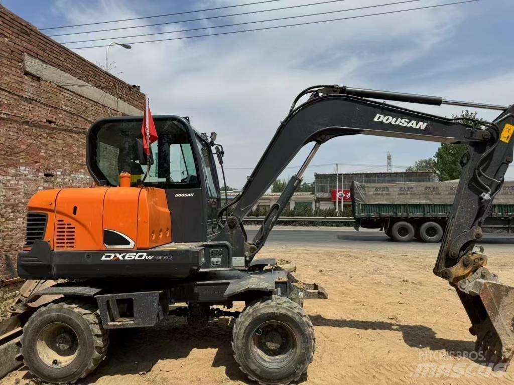 Doosan DX 60 Mini pelle < 7t