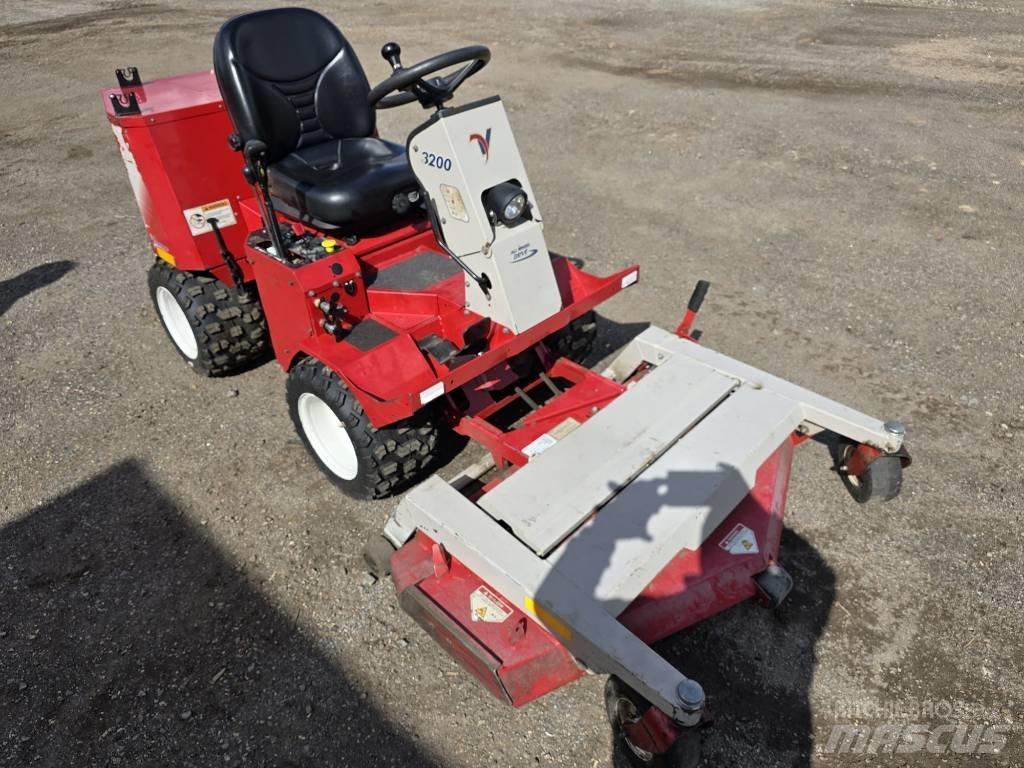 Ventrac 3200 Tondeuses montées
