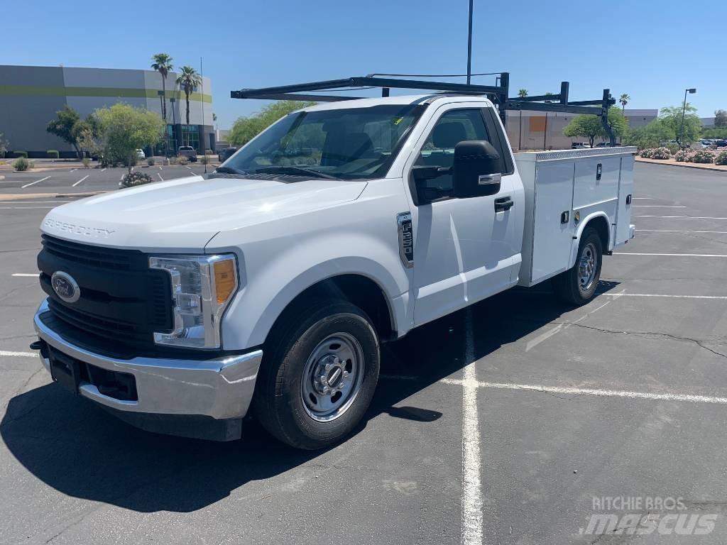 Ford F 250 HD Utilitaire benne