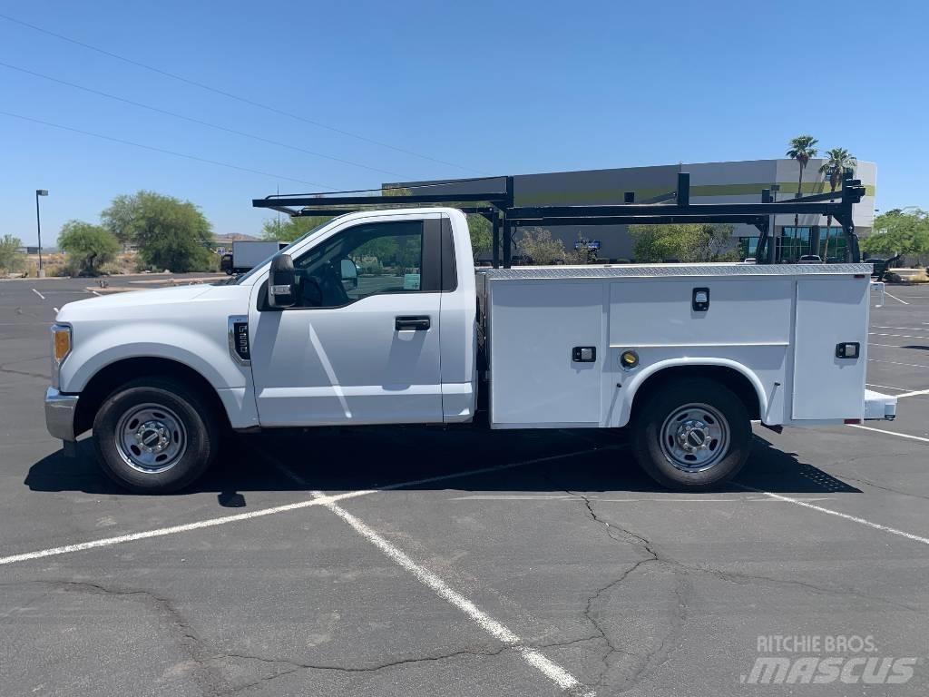 Ford F 250 HD Utilitaire benne