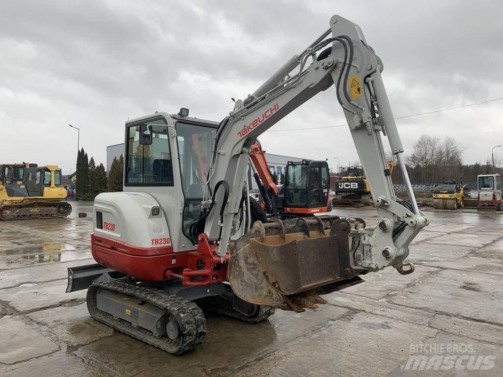 Takeuchi TB230 V3 Mini pelle < 7t