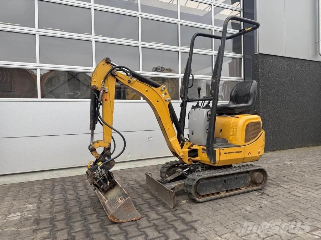 CAT 300.9D Mini pelle < 7t