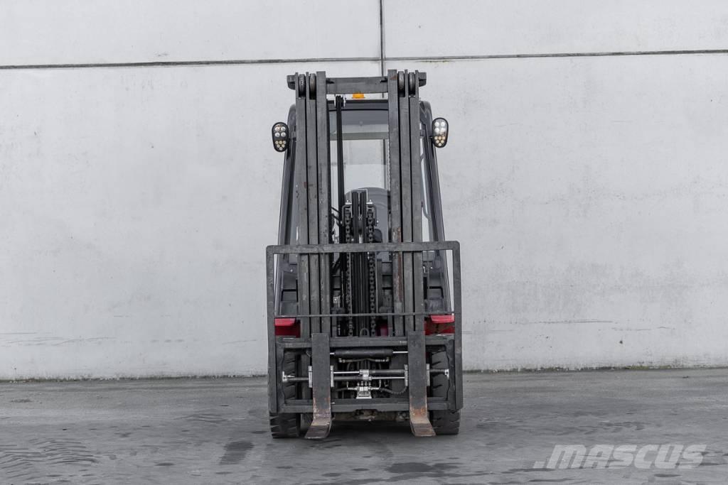 Manitou MI 25 D Chariots diesel
