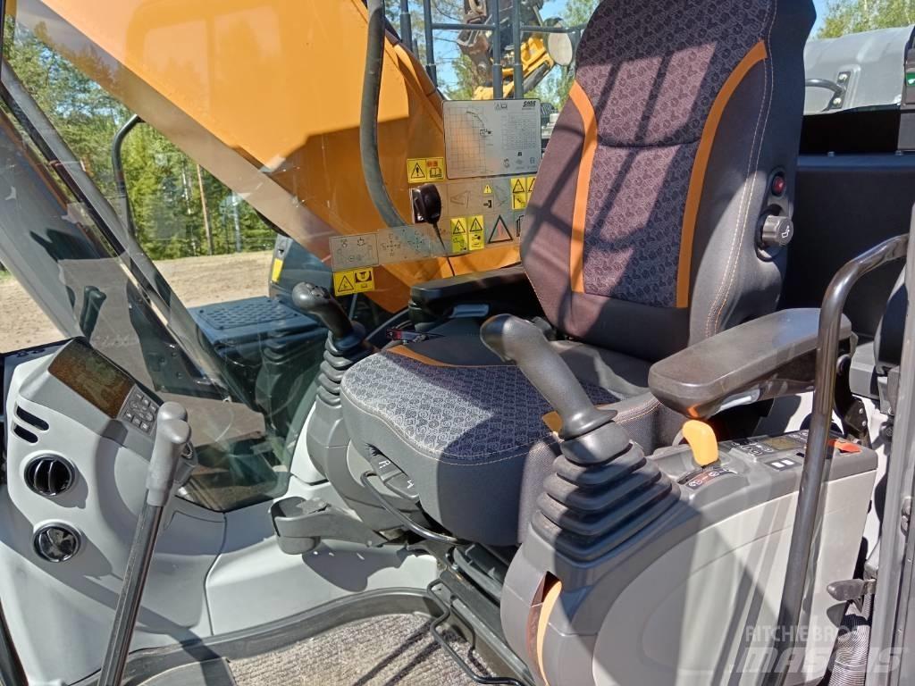 CASE CX 300 D Pelle sur chenilles