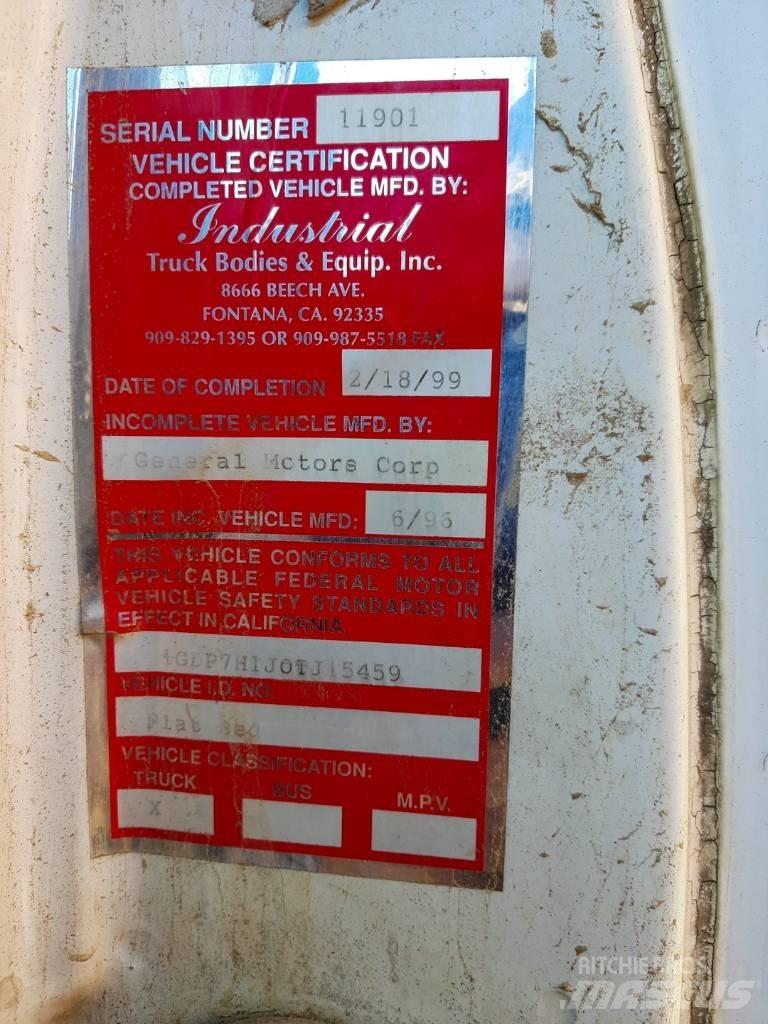 GMC C 7 Camion plateau