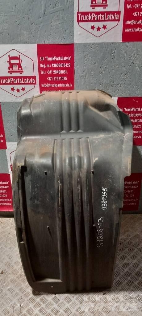 Scania 94 D.  1381955 Cabines