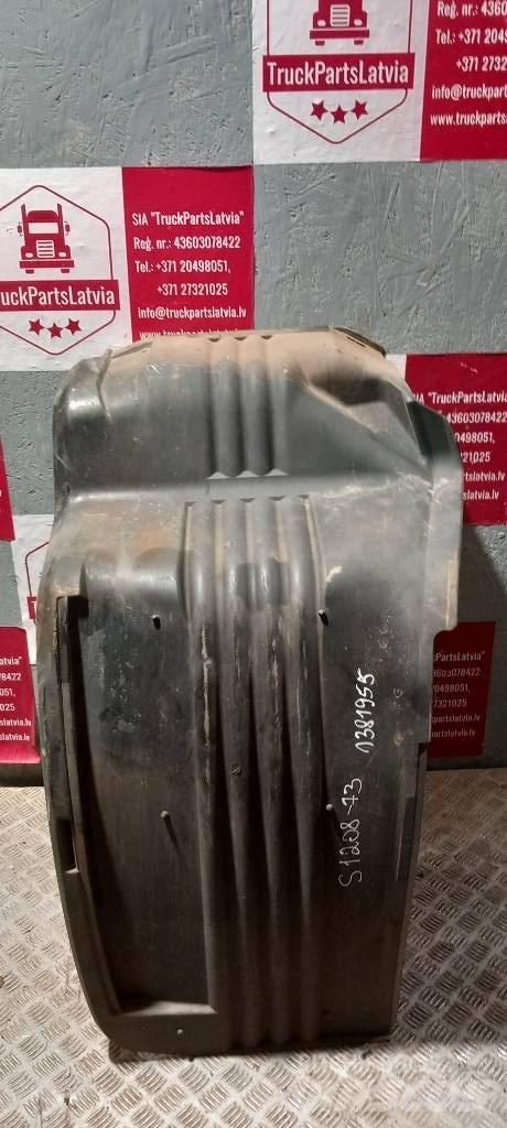 Scania 94 D.  1381955 Cabines