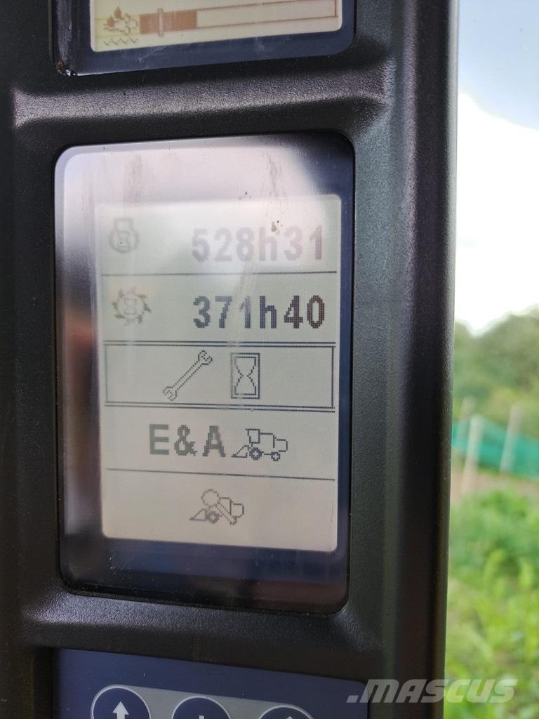 New Holland TC 5.90 Moissonneuse batteuse