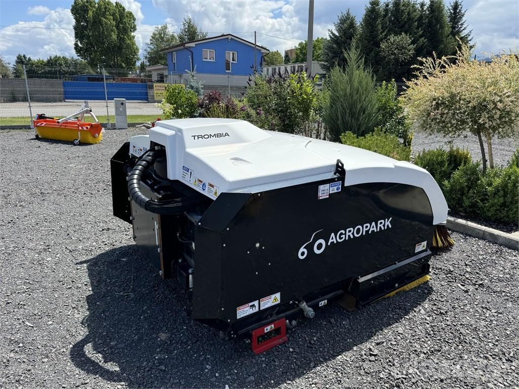  TROMBIA 220 Balayeuse / Autolaveuse