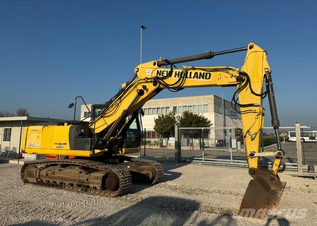 New Holland E 245 Pelle sur chenilles