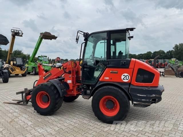 Kubota R 090 Chargeuse sur pneus