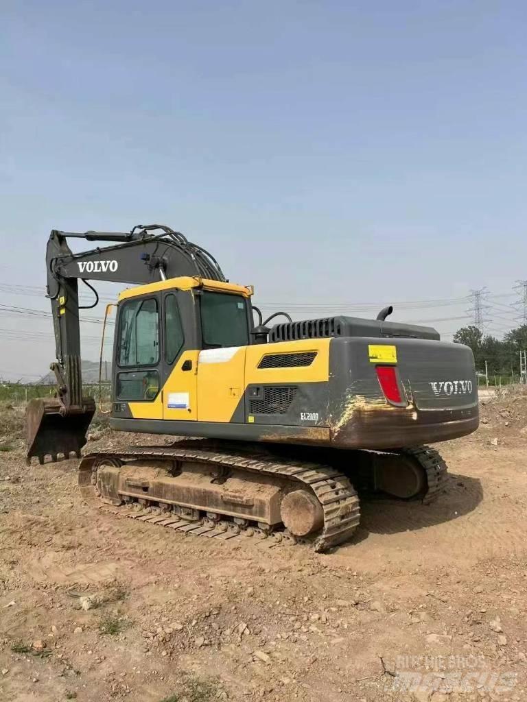 Volvo EC 210 Pelle sur chenilles