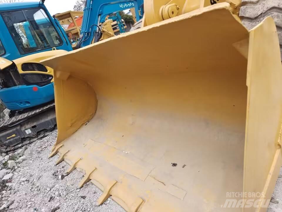 CAT 938G Chargeuse sur pneus