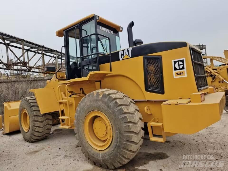 CAT 938G Chargeuse sur pneus