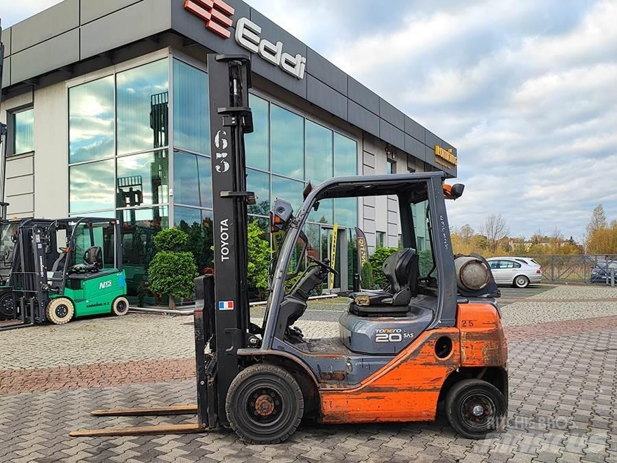 Toyota 02-8FGF20 Chariots GPL