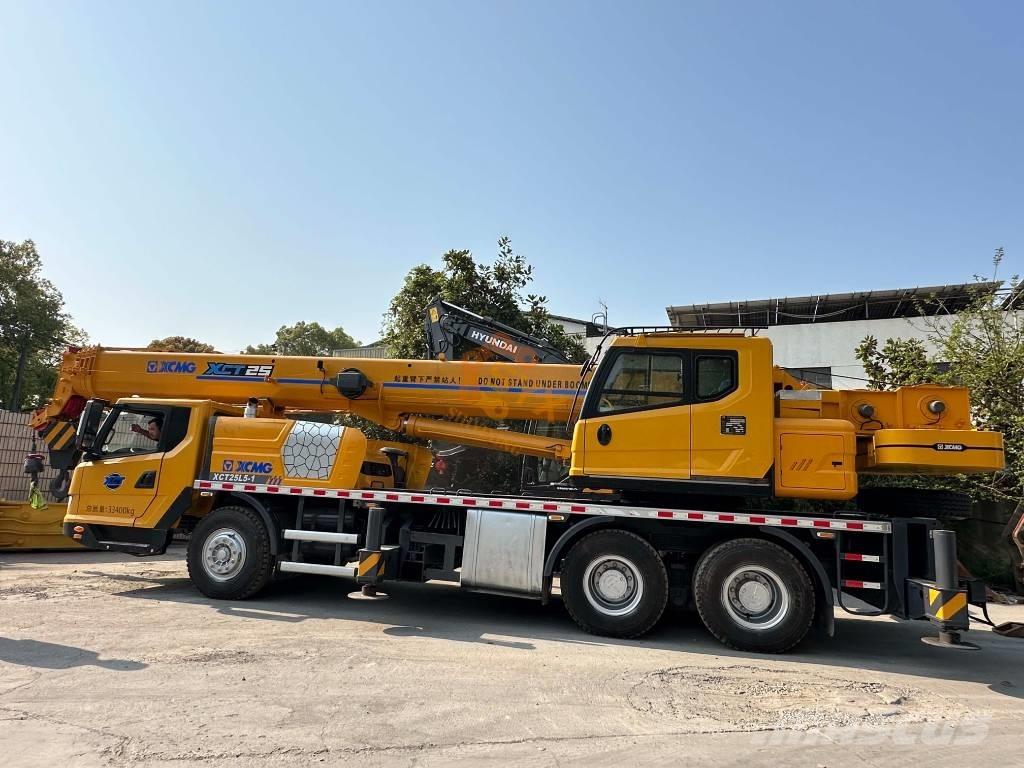 XCMG XCT 25 Grues tout terrain