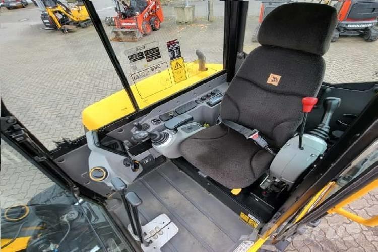 JCB 60 C-2 Mini pelle < 7t