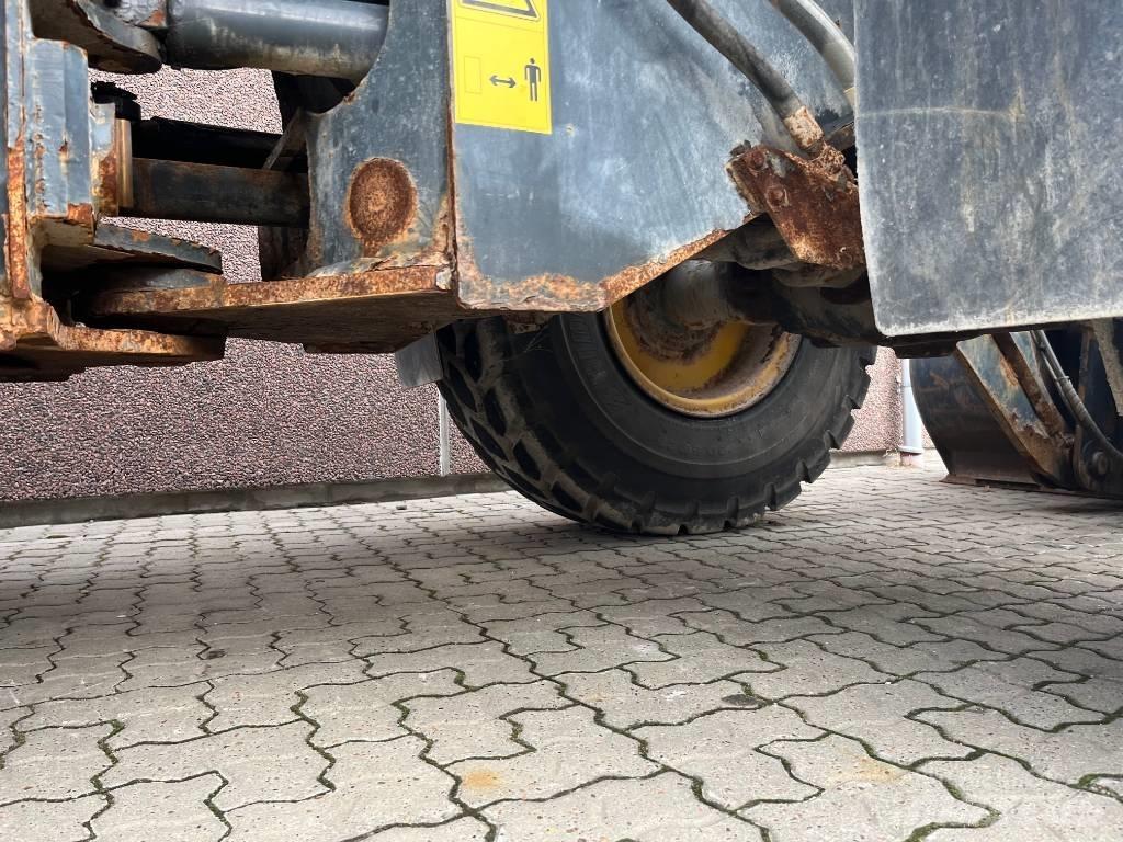 Komatsu WA 250 PZ-5 Chargeuse sur pneus