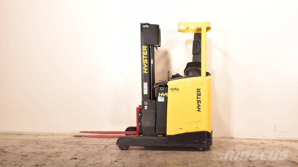 Hyster R 1.2 E Chariot à mât rétractable