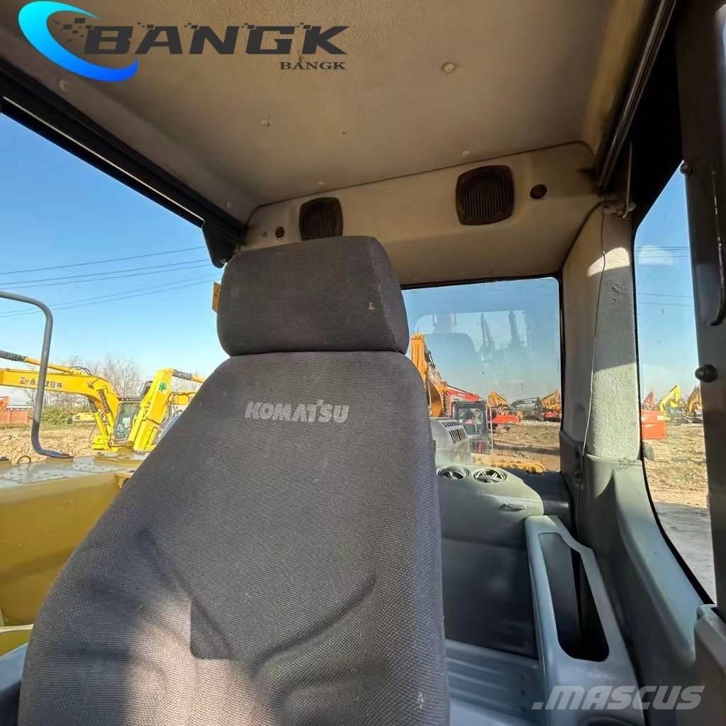 Komatsu pc220 Pelle sur chenilles