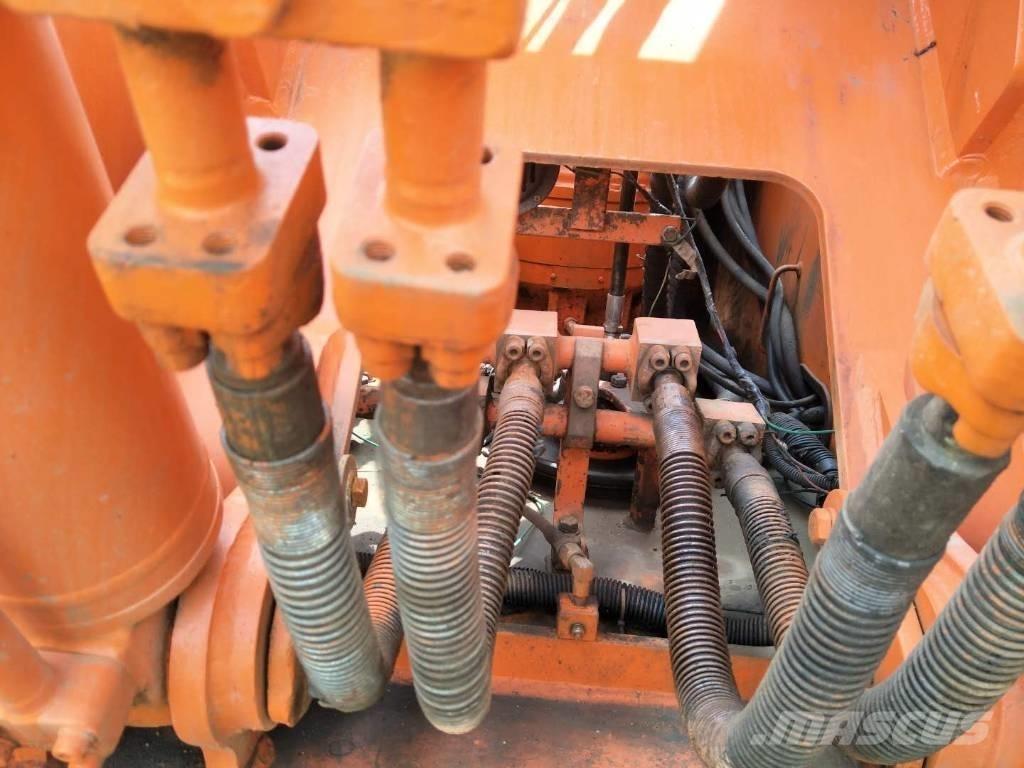 Doosan 225 Pelle sur chenilles