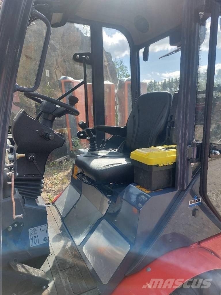 Flexi Trac 1226 cab Tracteur