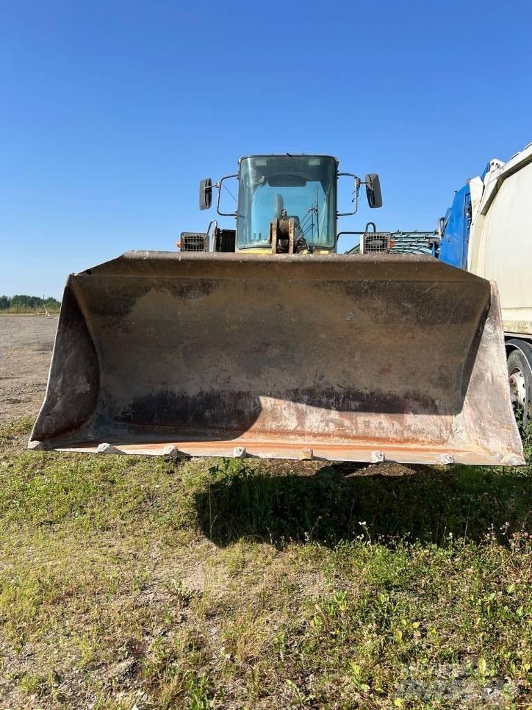 Komatsu WA 320 Chargeuse sur pneus