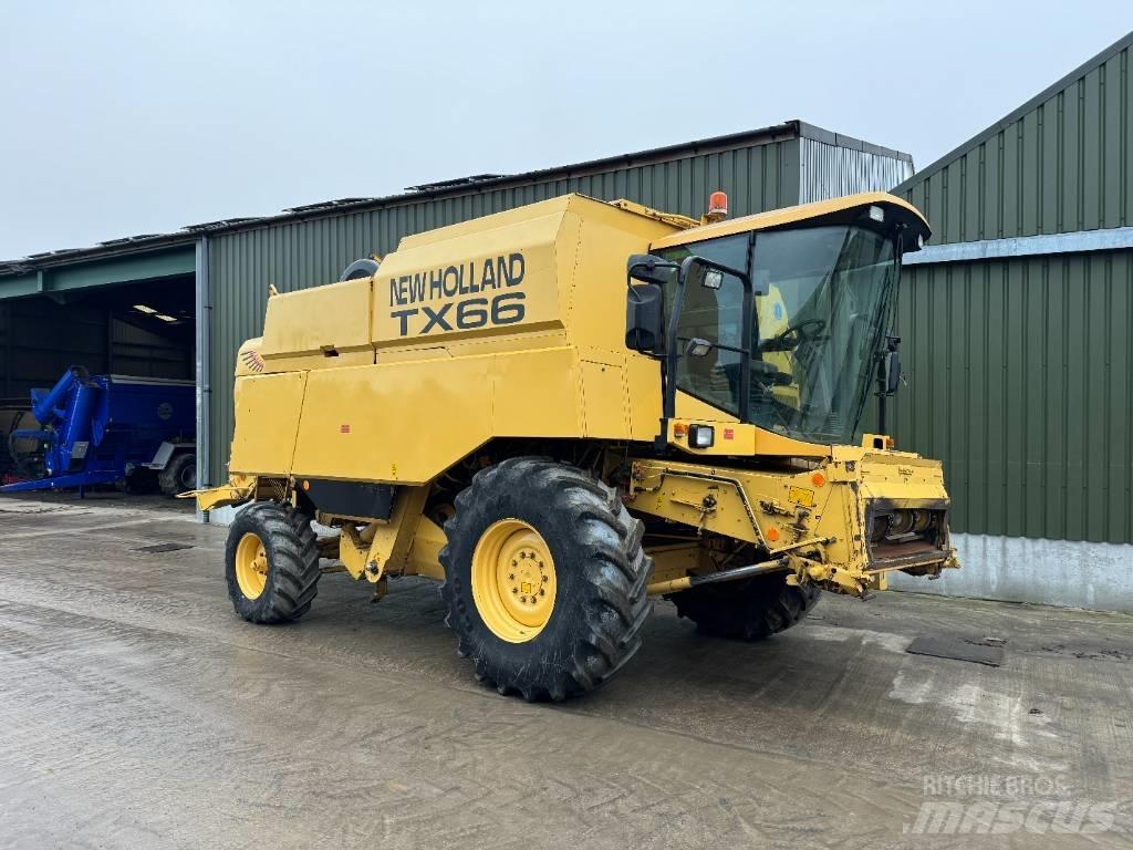 New Holland TX 66 Moissonneuse batteuse