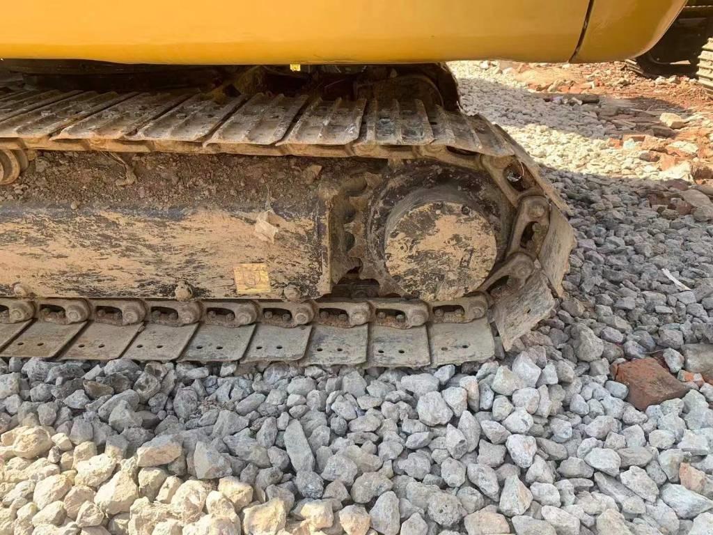 CAT 306 Pelle sur chenilles