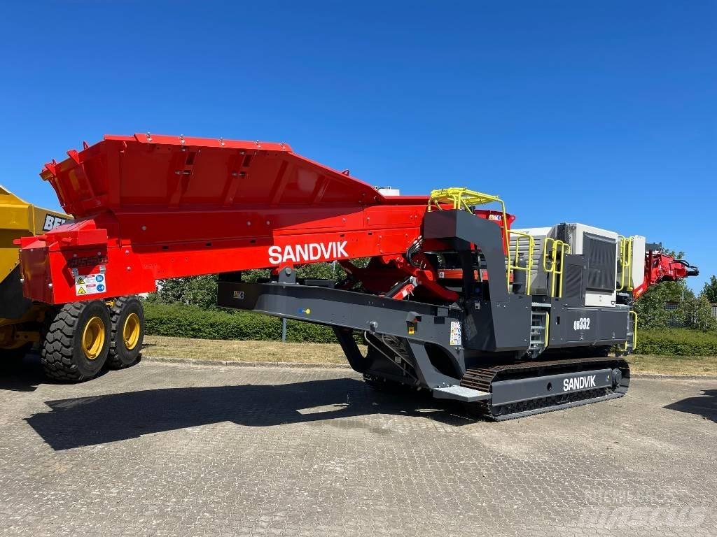 Sandvik QH 332 Concasseur mobile