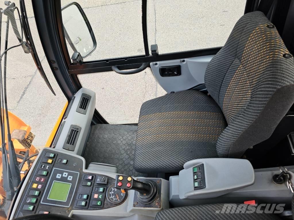 Multicar Tremo X56 Utilitaire porte-outils