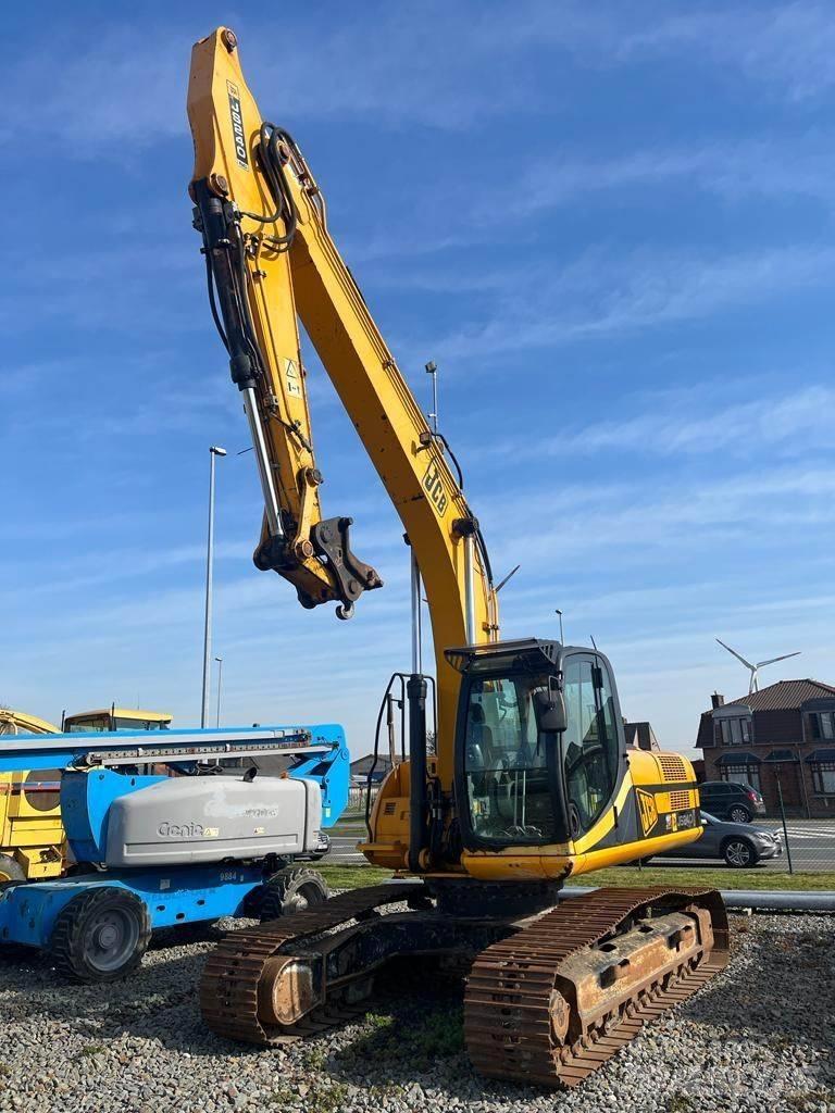JCB 240NLC Pelle sur chenilles