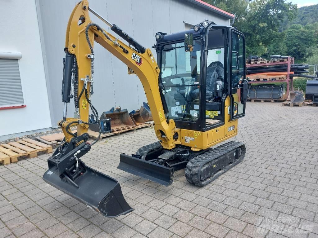 CAT 301.8 Mini pelle < 7t