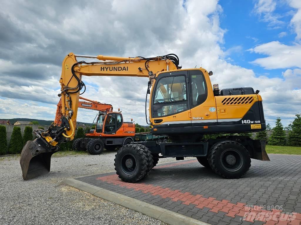 Hyundai 140 W 9 A Pelle sur pneus