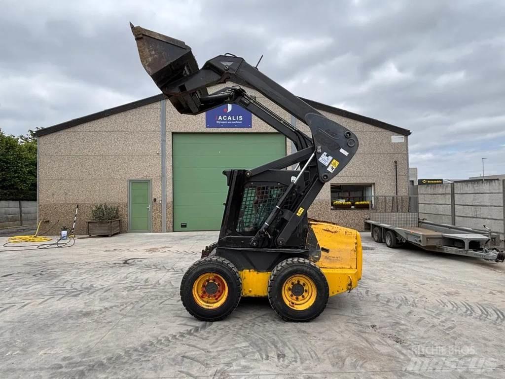 New Holland LS160 Chargeuse compacte
