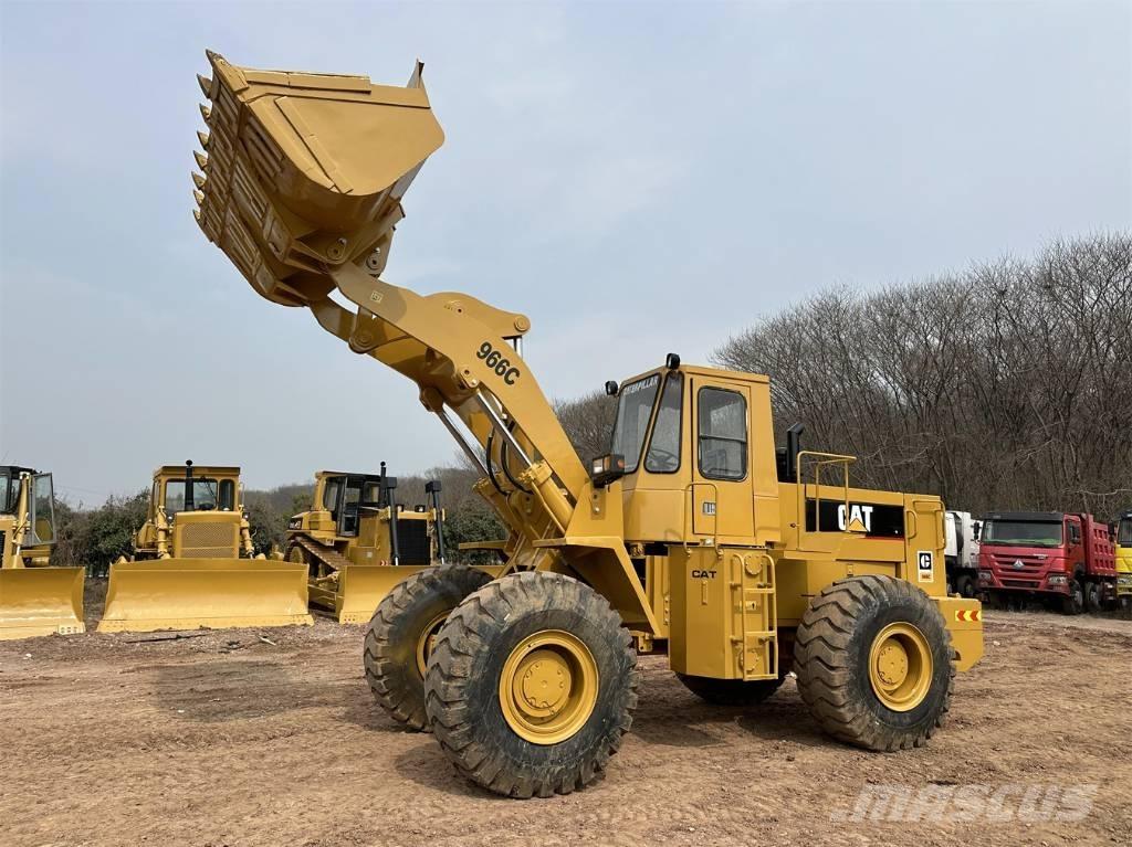 CAT 966 C Chargeuse sur pneus
