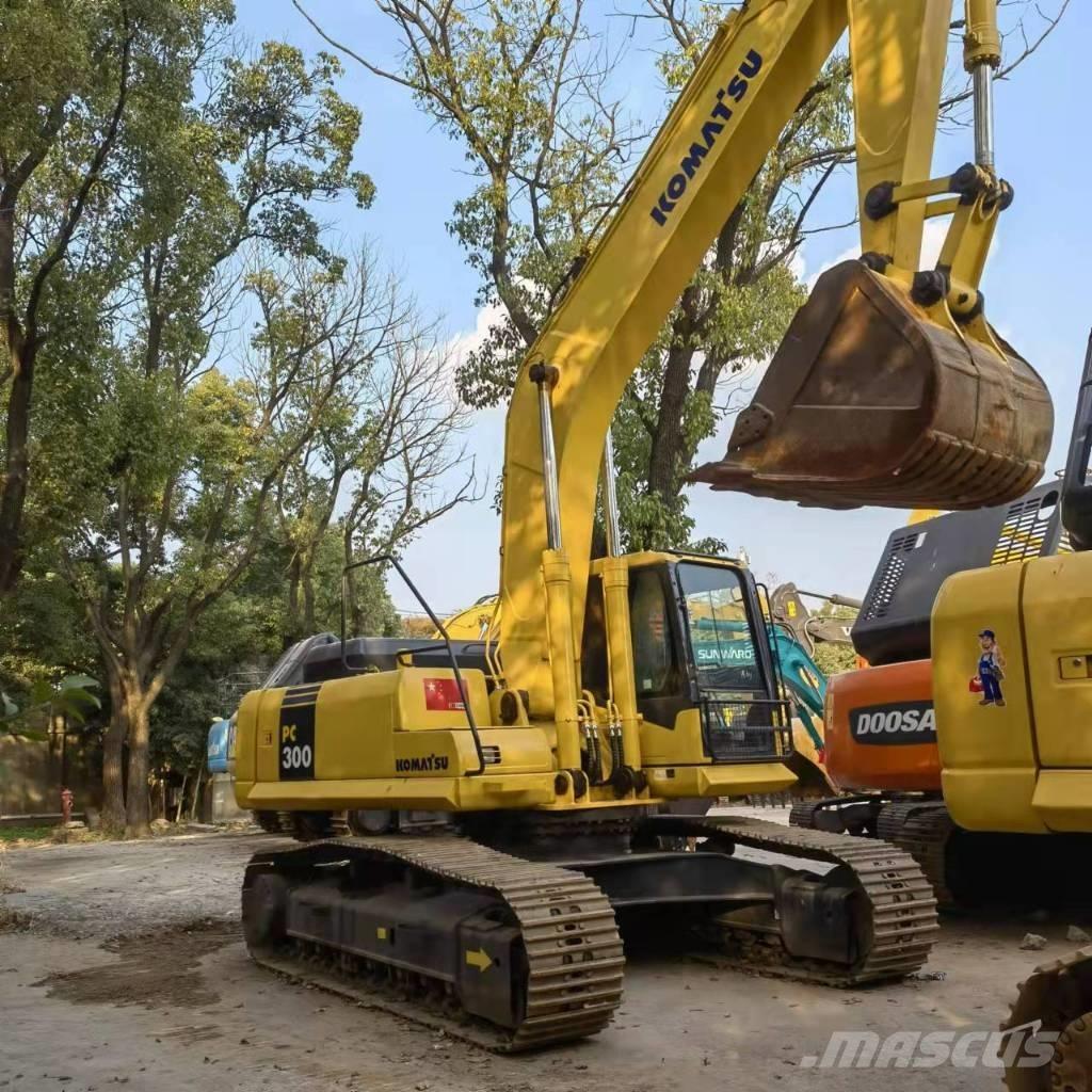 Komatsu PC 300 Pelle sur chenilles