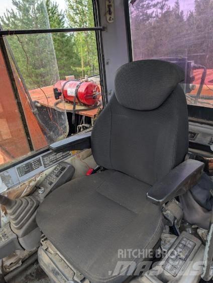 Hitachi EX100M-2 Pelle sur chenilles