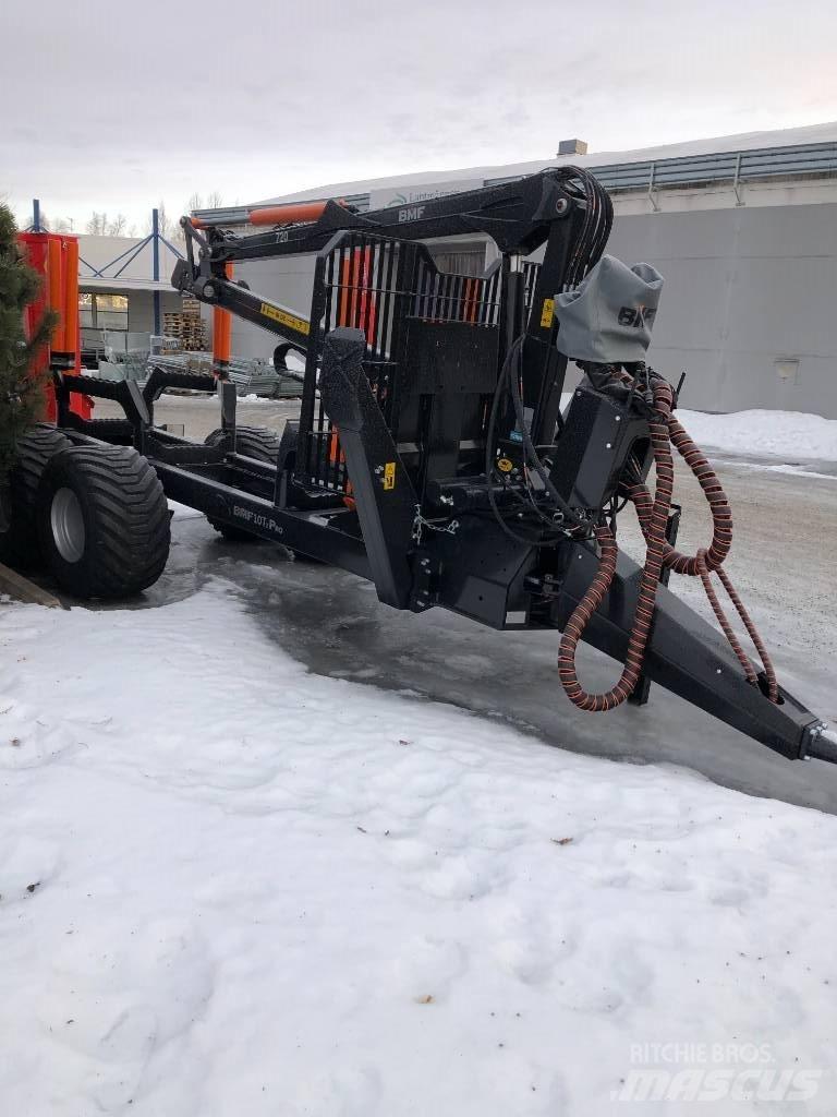 BMF 720+10T2 pro Remorque forestière avec grue