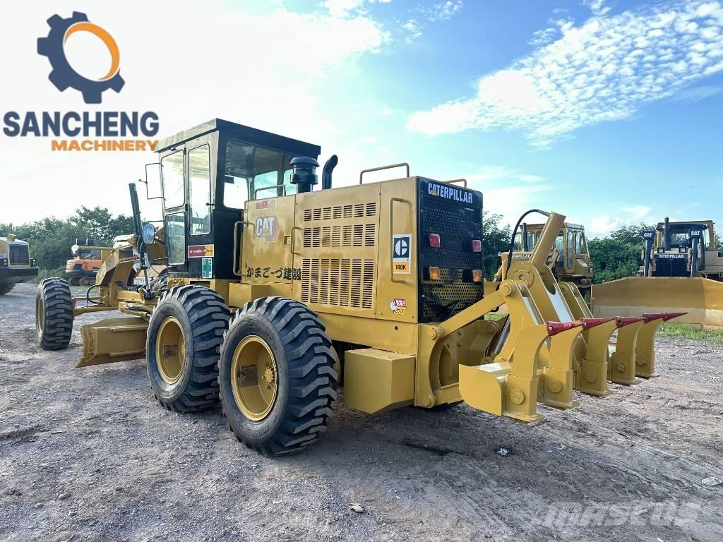 CAT 140K Niveleuse