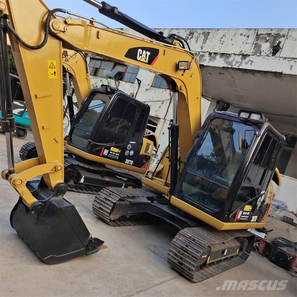 CAT 307 D Mini pelle 7t-12t