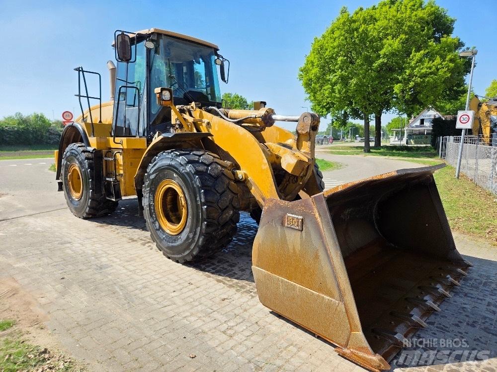 CAT 962H Chargeuse sur pneus